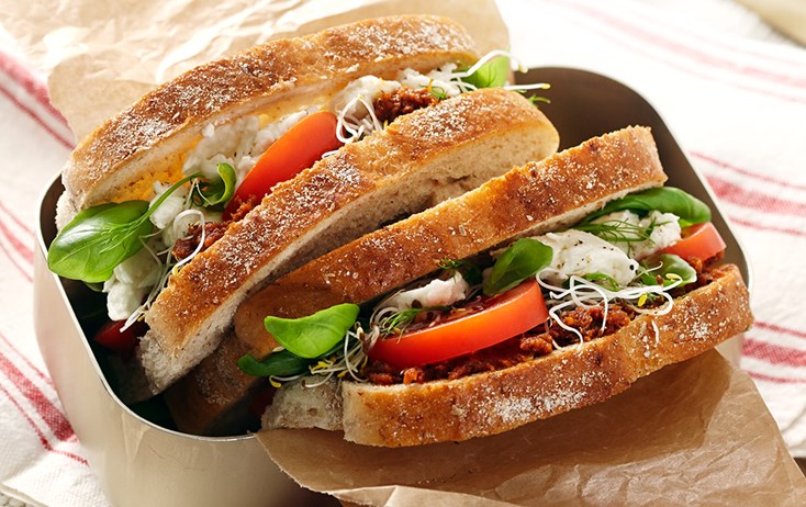 Mozzarella-tomaattipesto Sandwich